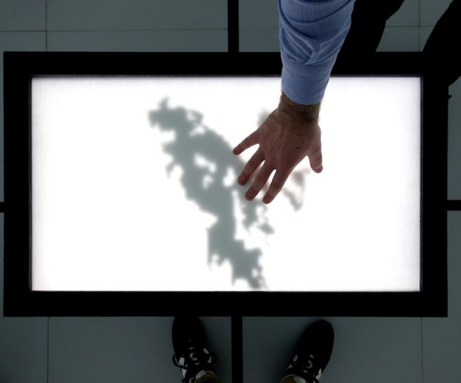 Ink under paper Chevalvert Julia Puyo